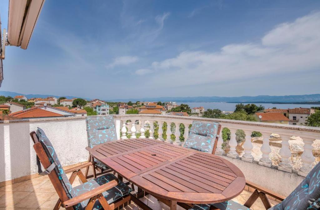 B&B Dujmovic Malinska Rom bilde
