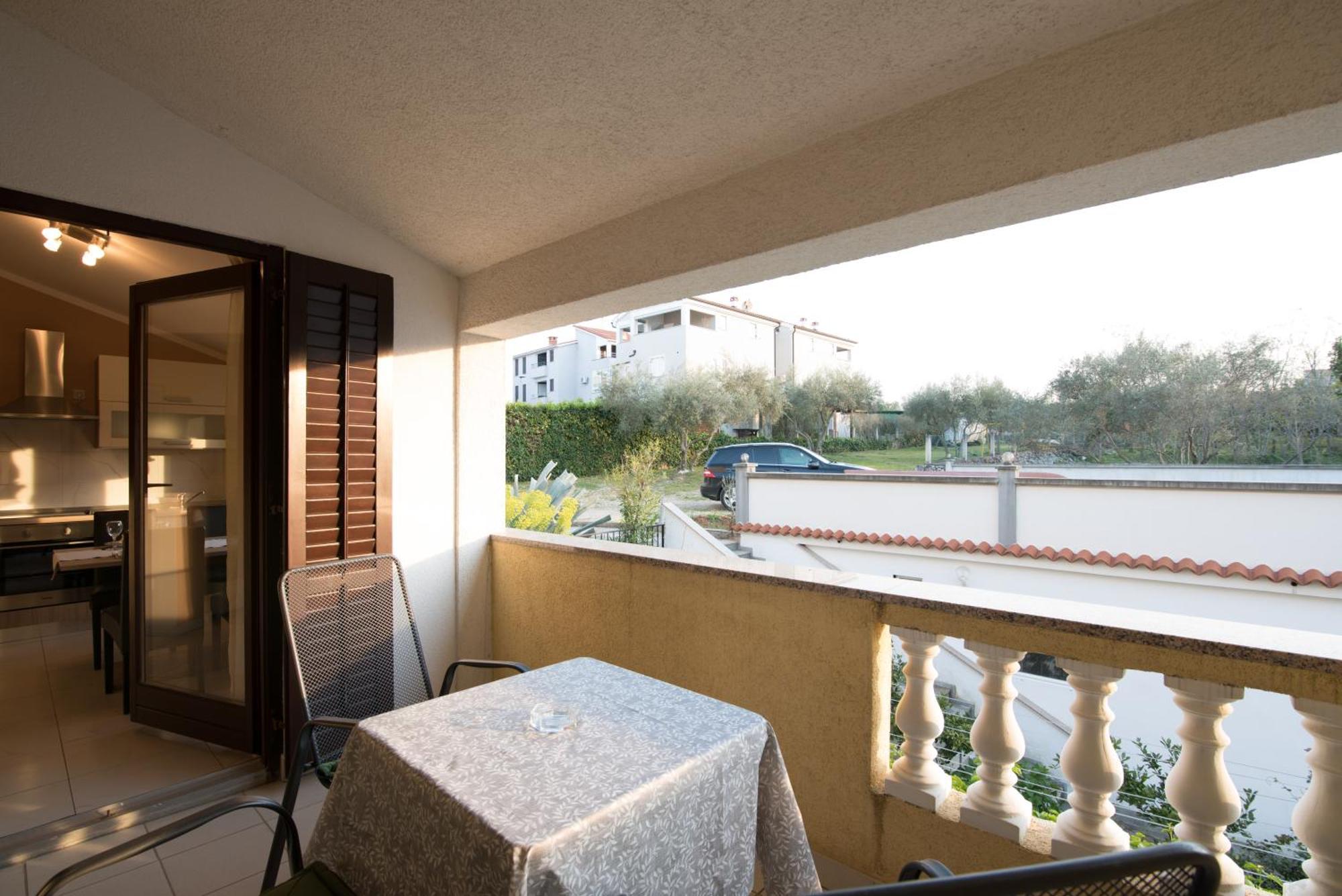 B&B Dujmovic Malinska Rom bilde
