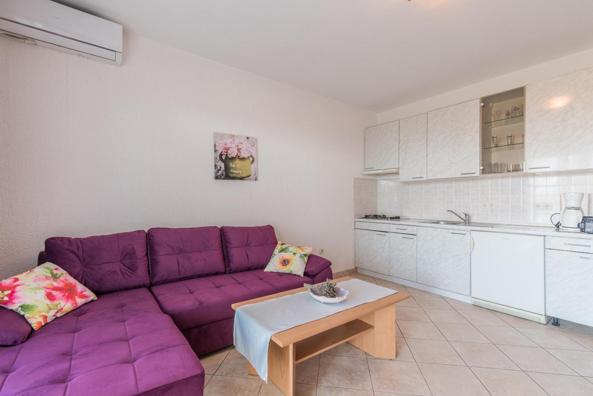 B&B Dujmovic Malinska Rom bilde