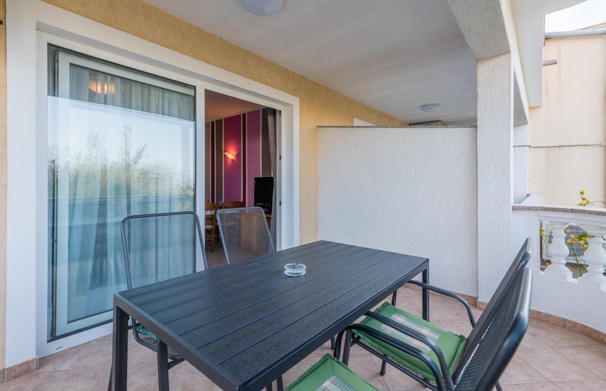 B&B Dujmovic Malinska Rom bilde