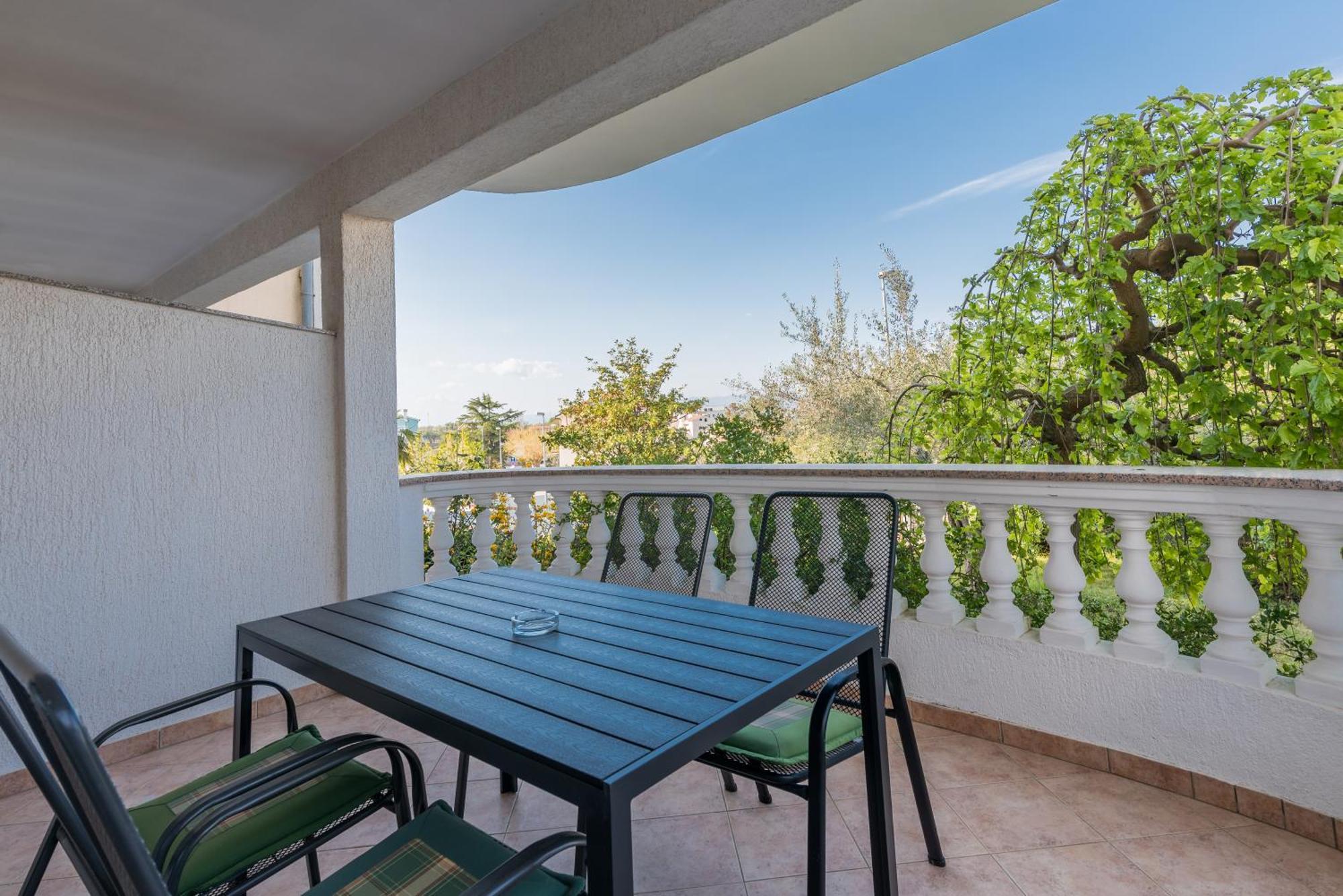 B&B Dujmovic Malinska Rom bilde
